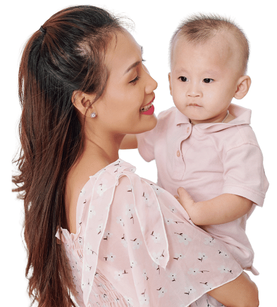 Infopeel-cdrcp-earlyon-woman-holding-her-little-son-early-on-